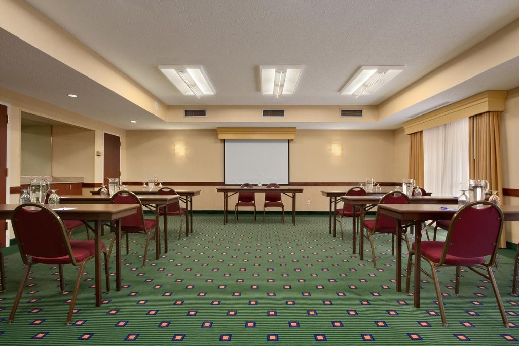 Baymont By Wyndham Northwest Hotel 3*